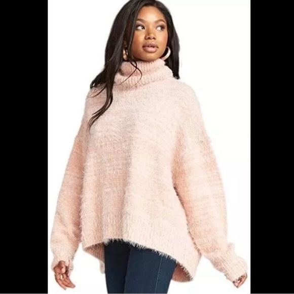 Show me your Mumu Fatima Turtleneck Sweater Size Small Pink Oversized Fuzzy Cozy - Picture 1 of 10